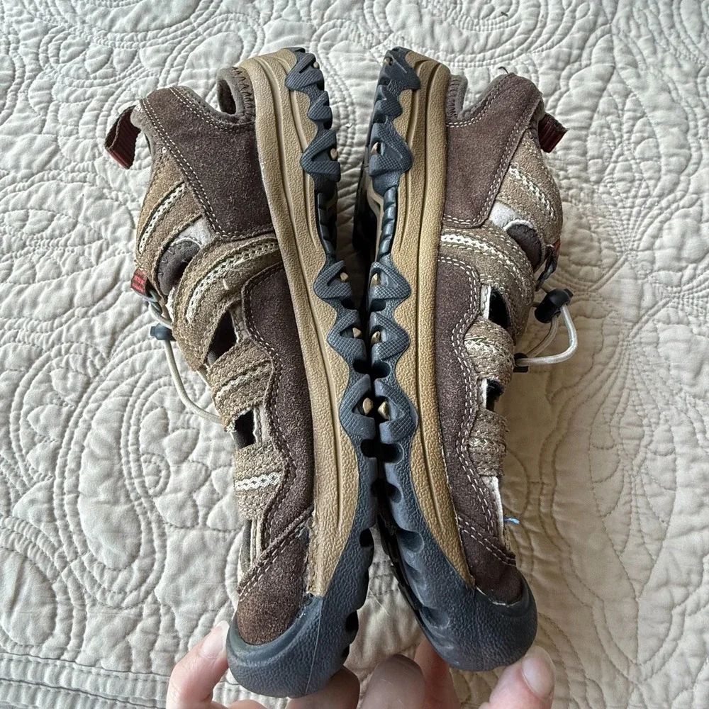 Khombu Men's Closed Toe Water Hiking Sandals Adjustable Size 10. #696736 Brown